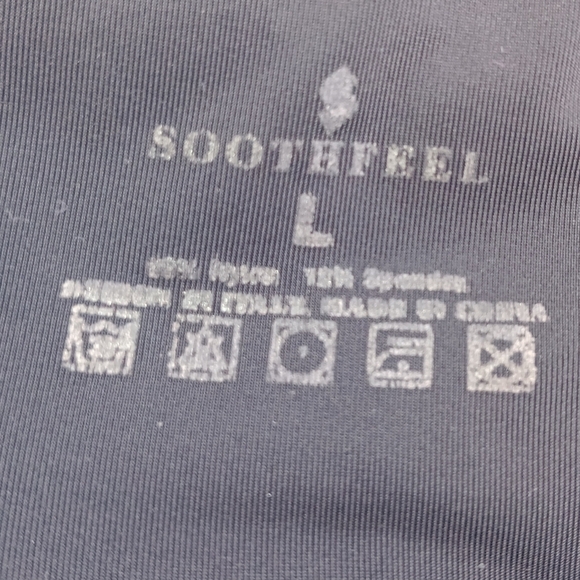 Soothfeel Women's Swim Skirt with Zipper Pockets High Waisted Tummy Control L - Picture 4 of 4